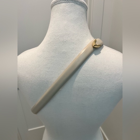 NWT J. Crew Thin Italian spazzolato leather belt cream with shiny Gold Buckle L - Picture 5 of 13